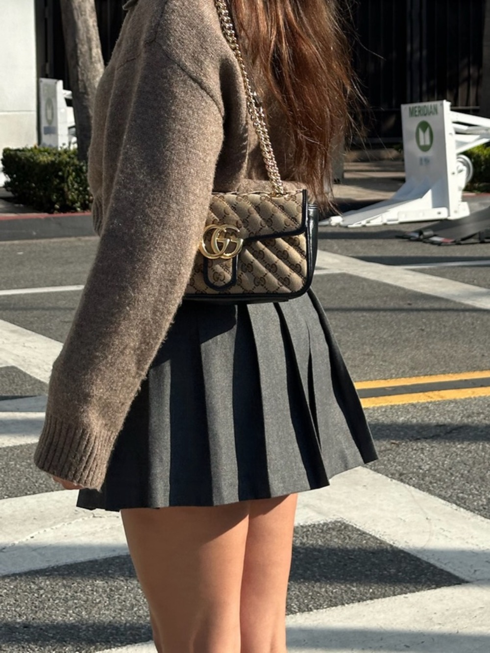 ARITZIA SUNDAY BEST Classic Pleated Mini Skirt in Charcoal Gray Size 4